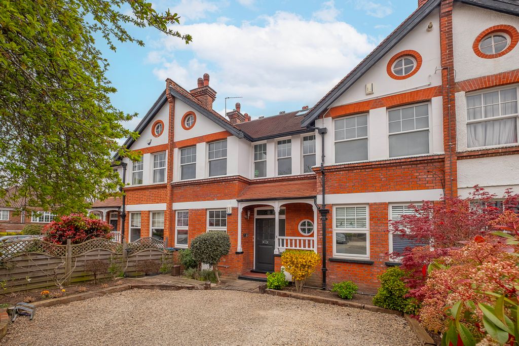 Property photo 1 of 17