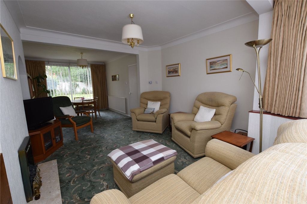 Property photo 2 of 16 Picture No. 03