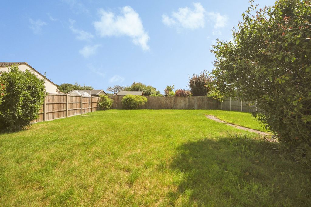 Property photo 3 of 11 Pbox-Img.Jpg