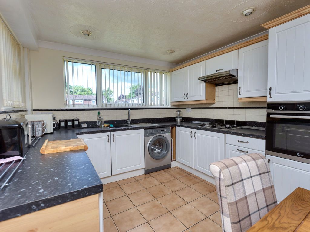 Property photo 3 of 15 Photo 6