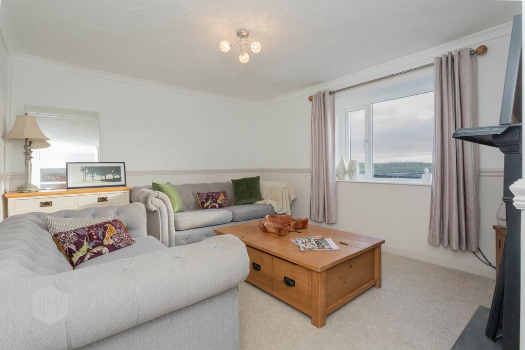 Property photo 2 of 26 Photograph