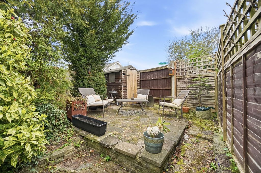 Property photo 3 of 11