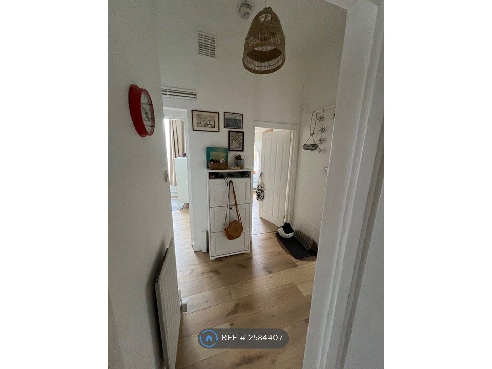 Property photo 1 of 15 Floor
