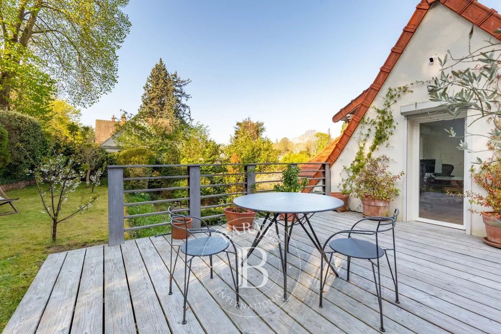 Property photo 2 of 30