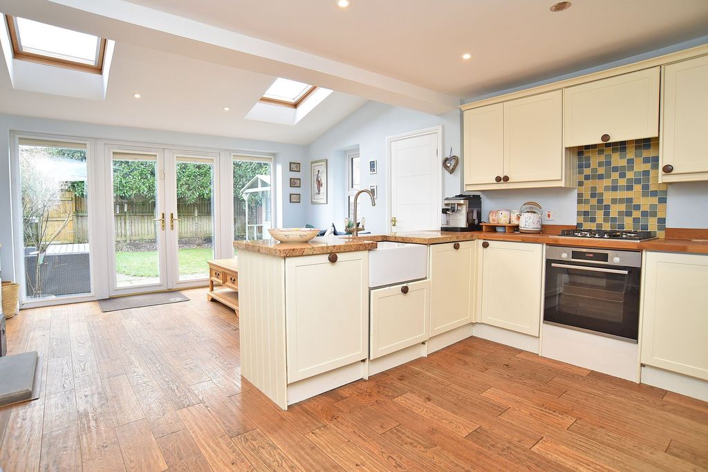 Property photo 3 of 18