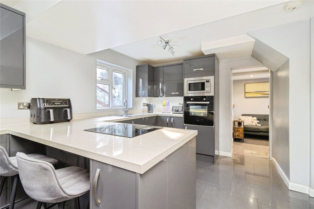 Property photo 2 of 23 Picture No. 66