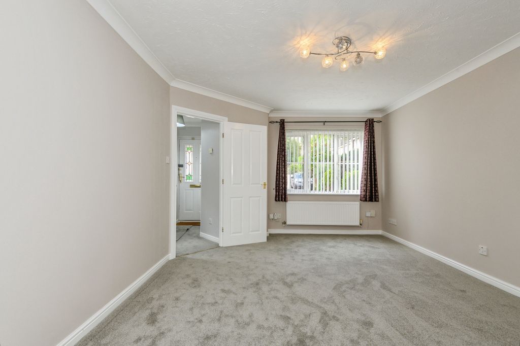Property photo 3 of 15