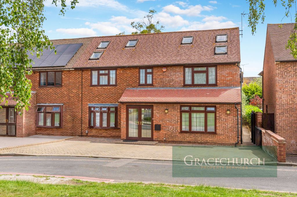 Property photo 1 of 27 5 Bedroom Semi-Detached For Sale