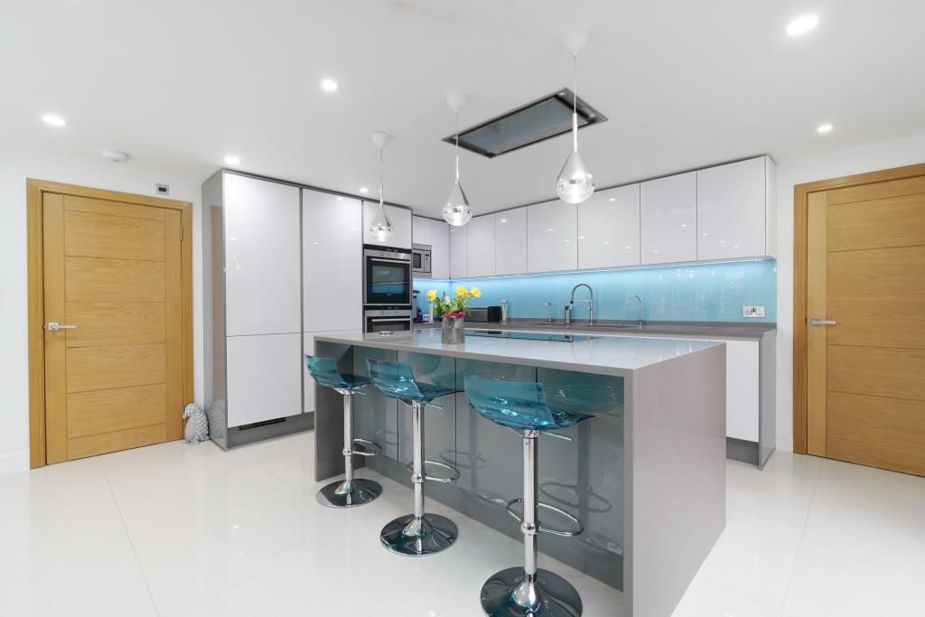 Property photo 3 of 12 Dsc00219_Lge.Jpg