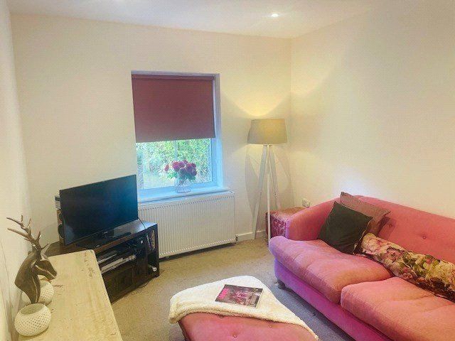 Property photo 3 of 18 Sitting Room