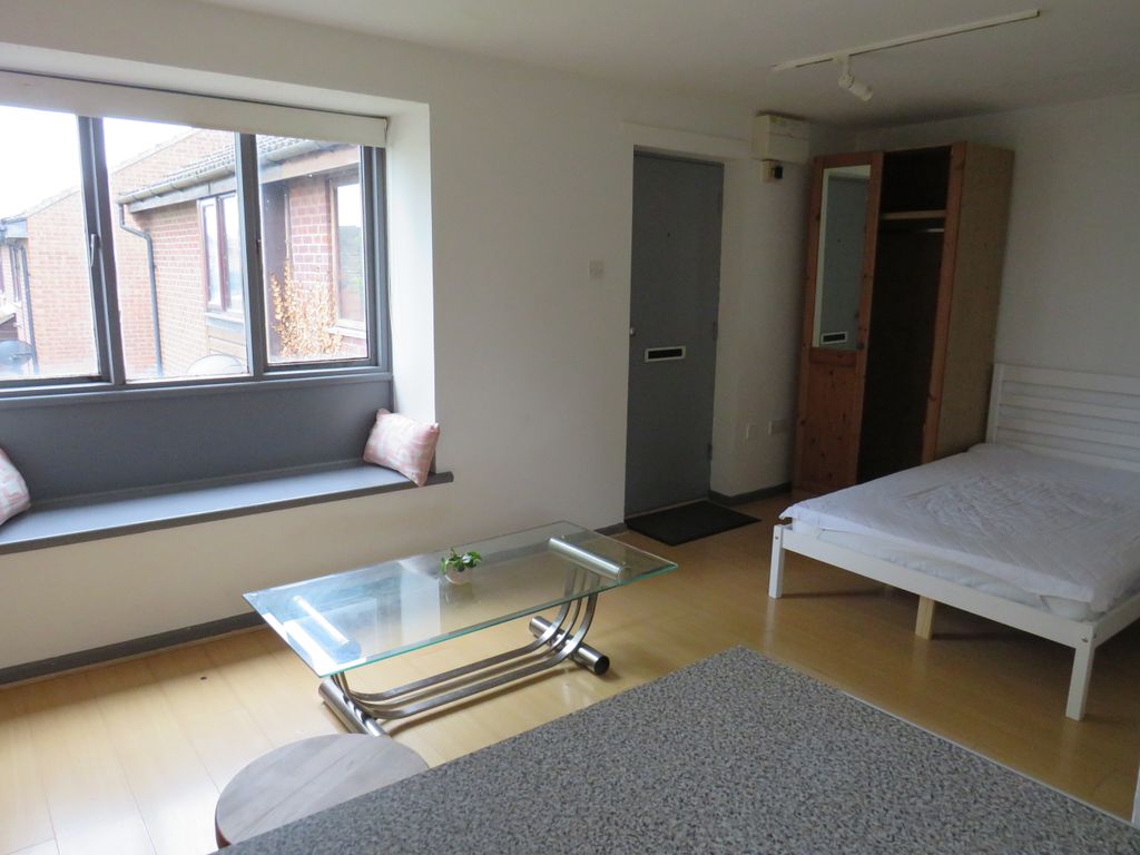 Property photo 3 of 9 View