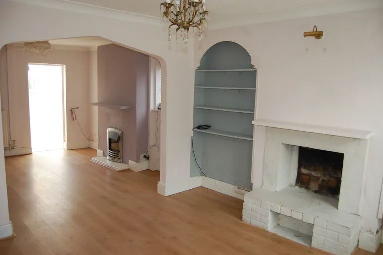 Property photo 2 of 14