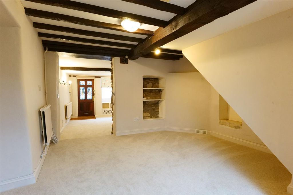 Property photo 3 of 23