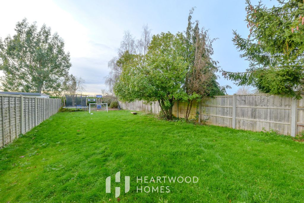 Property photo 3 of 33