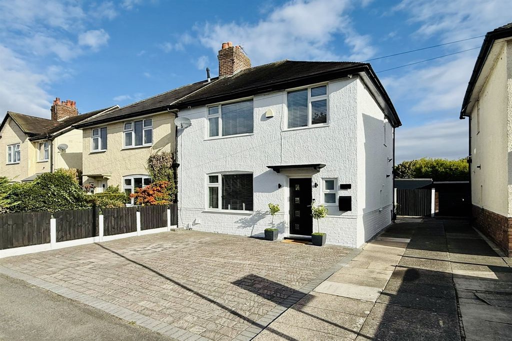 Property photo 1 of 15 (Main)