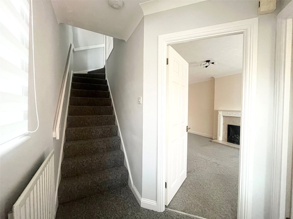 Property photo 2 of 14 Picture No. 17