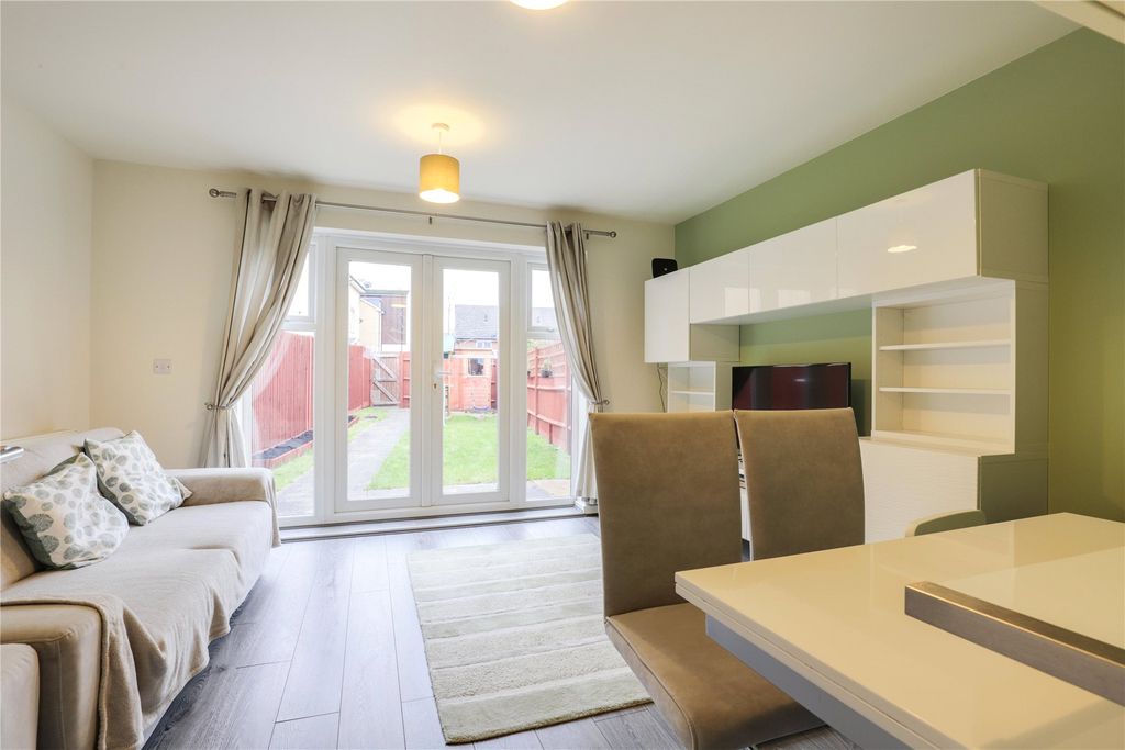 Property photo 2 of 8 Living Room