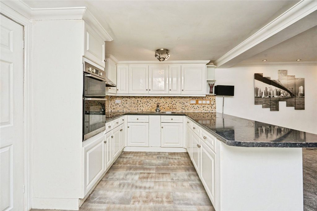 Property photo 3 of 13 Kitchen