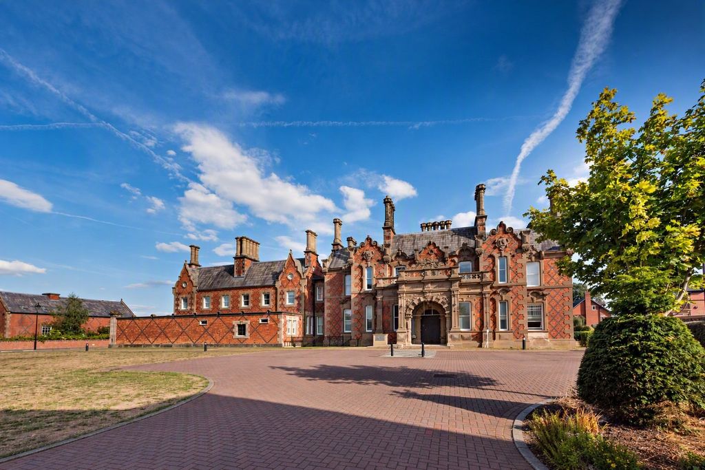 Property photo 1 of 13 Backfrod Hall