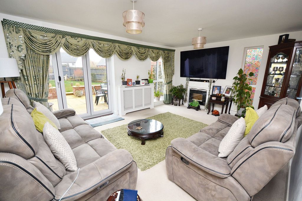 Property photo 3 of 16