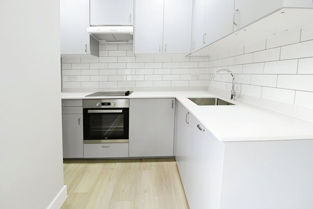 Property photo 3 of 8 Picture No. 04