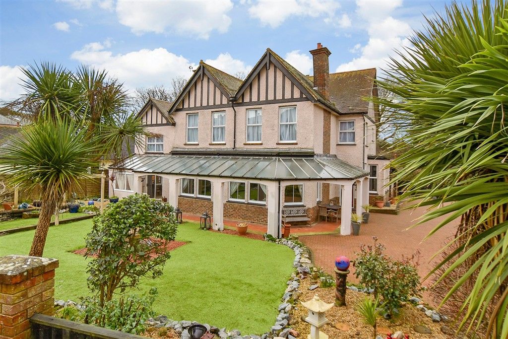 Property photo 1 of 23 External (Web)