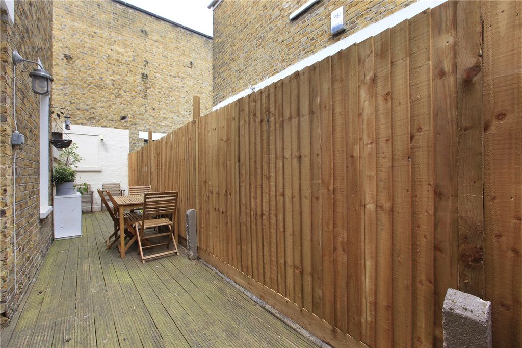 Property photo 3 of 7
