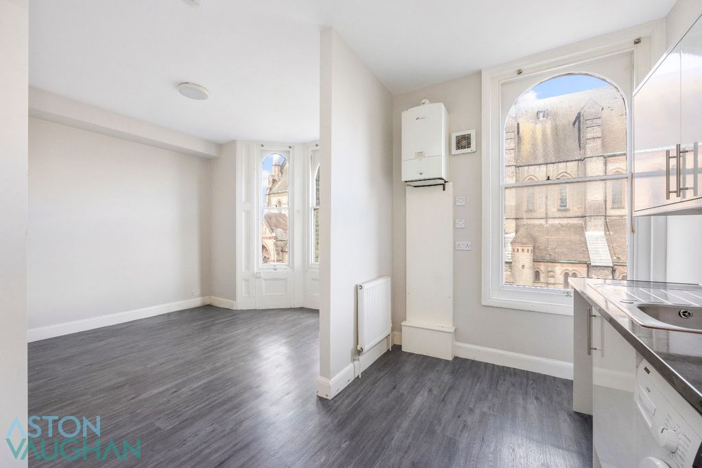 Property photo 3 of 15 4603092