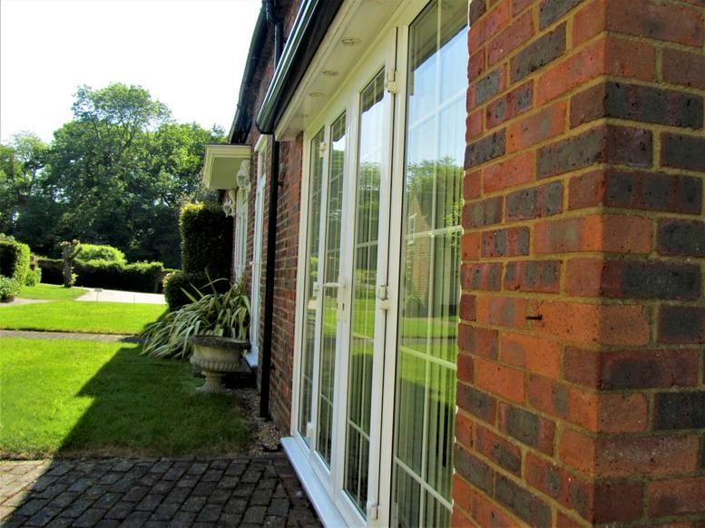 Property photo 1 of 31