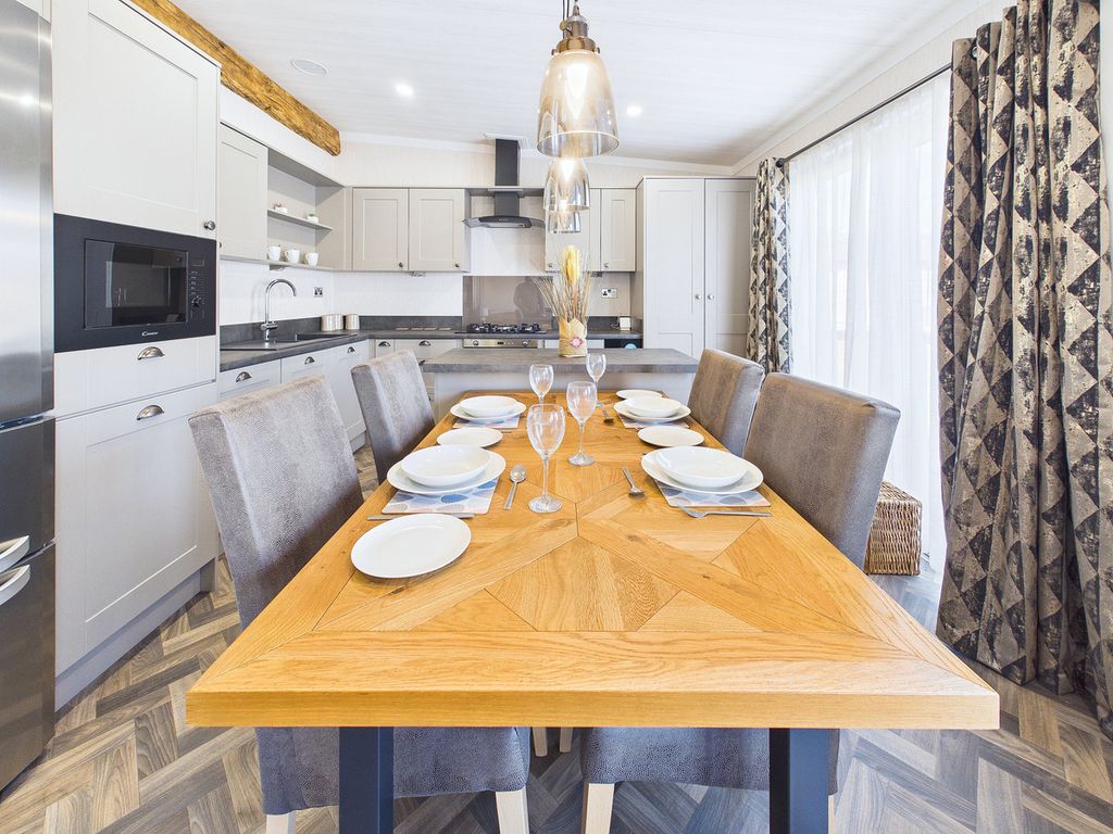 Property photo 3 of 29