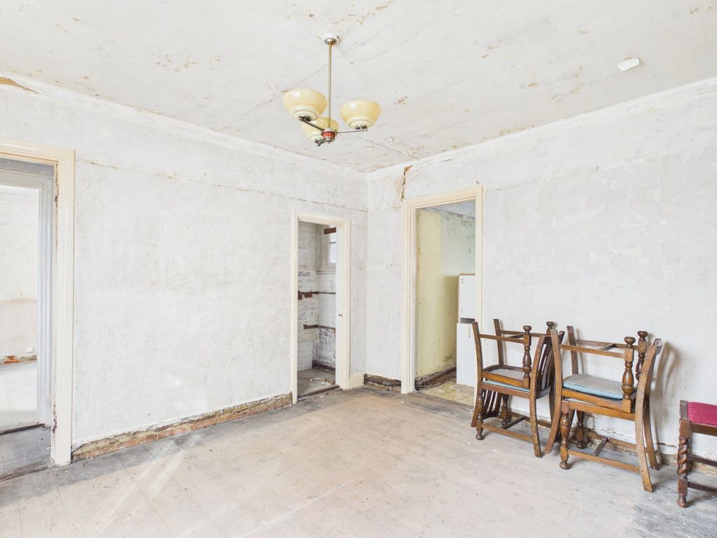 Property photo 2 of 28 Dining Room