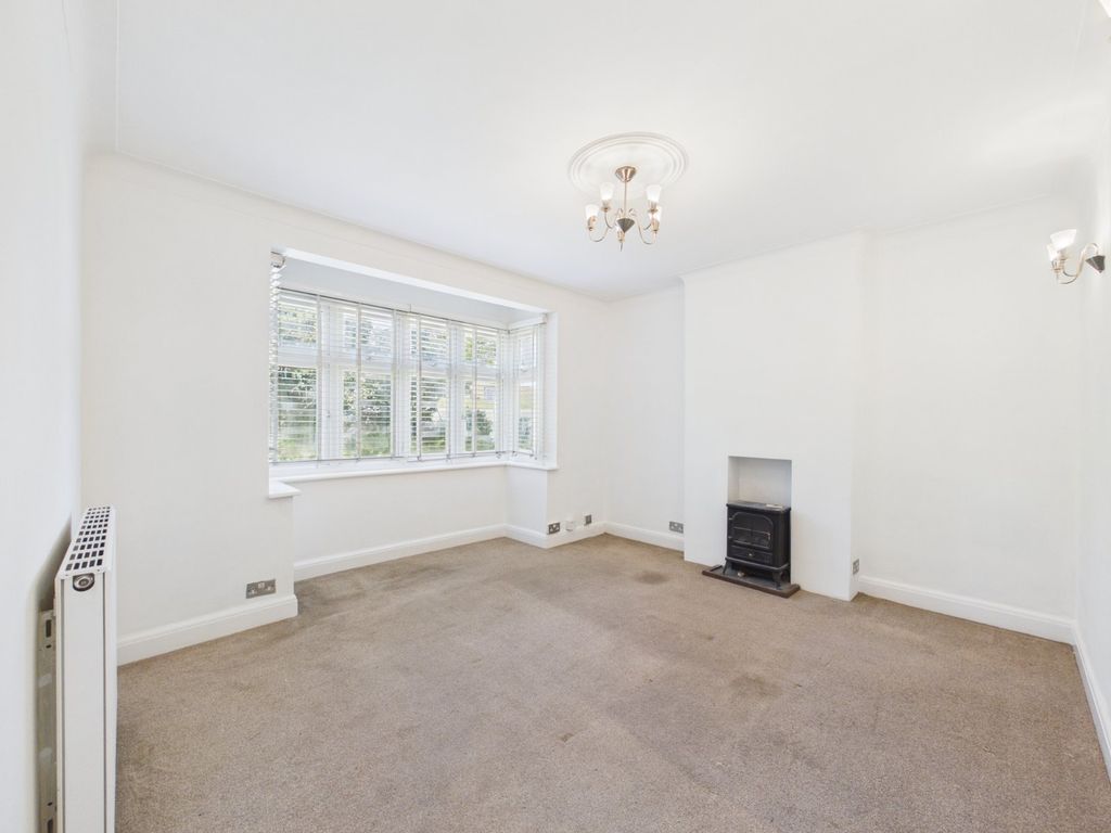 Property photo 2 of 8 Picture No. 01