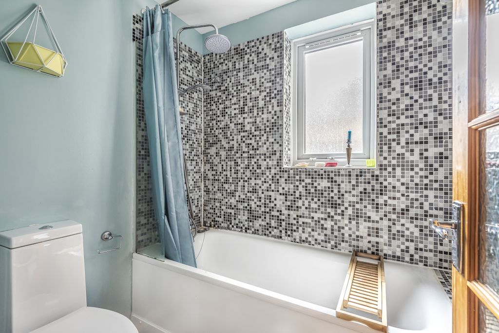 Property photo 3 of 6 537610 (6)