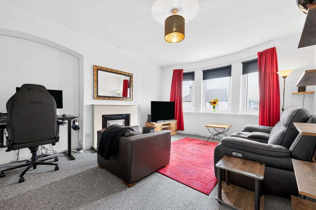 Property photo 2 of 16