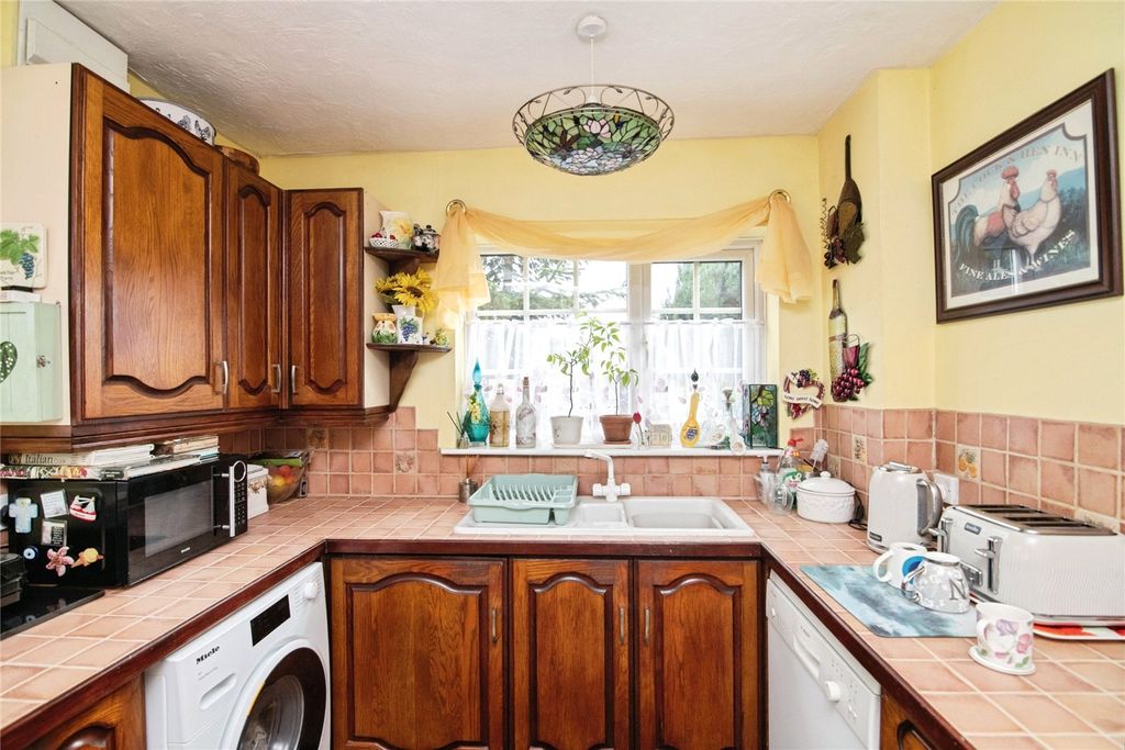 Property photo 2 of 24 Picture No. 04