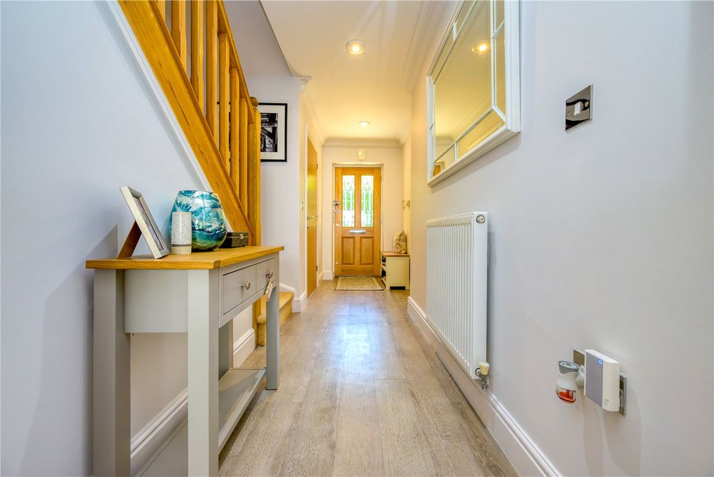 Property photo 2 of 16 Picture No. 08