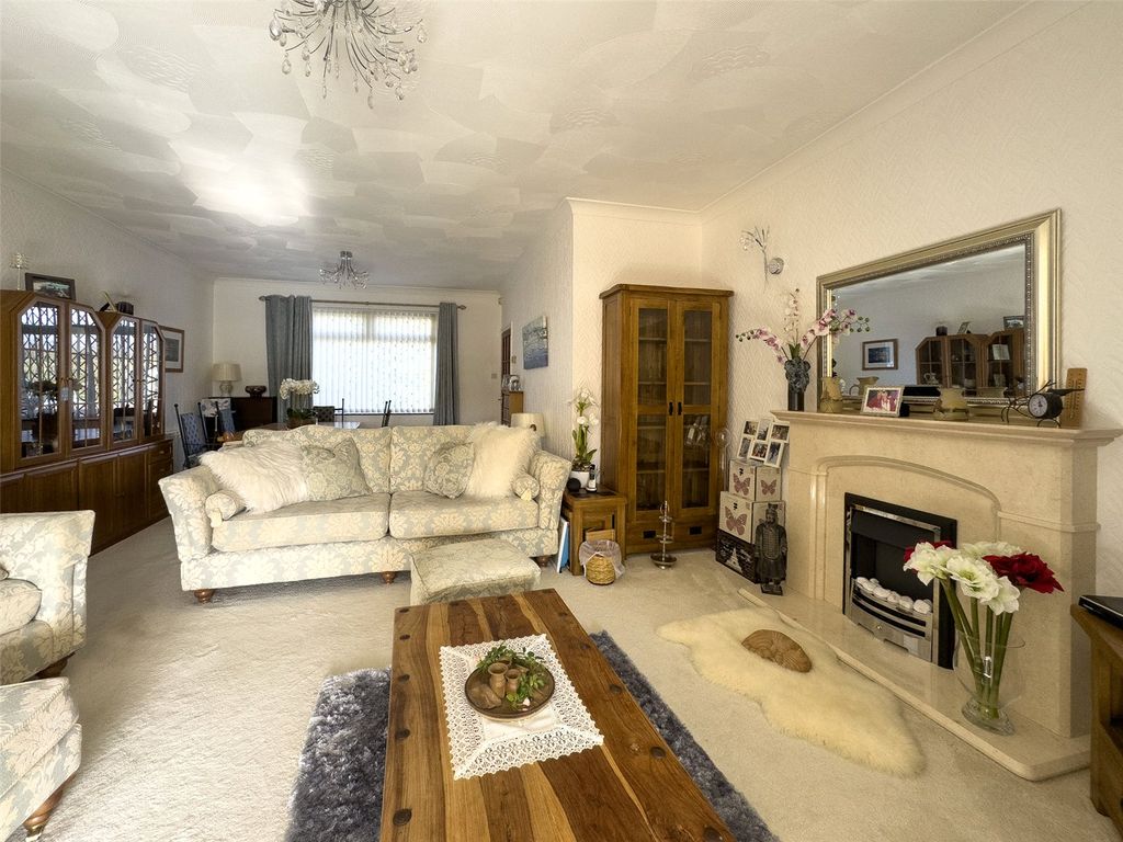 Property photo 2 of 23 Picture No. 05