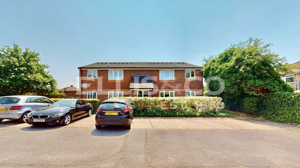 Property photo 2 of 19 Picture No. 10
