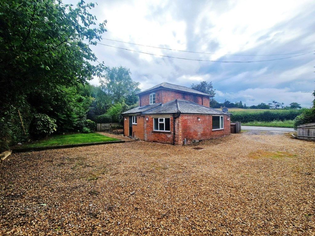 Property photo 1 of 10 Picture No. 15
