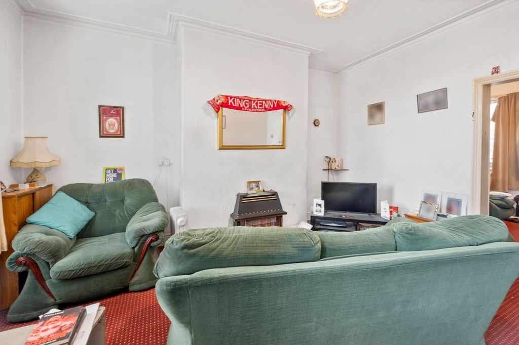 Property photo 3 of 19