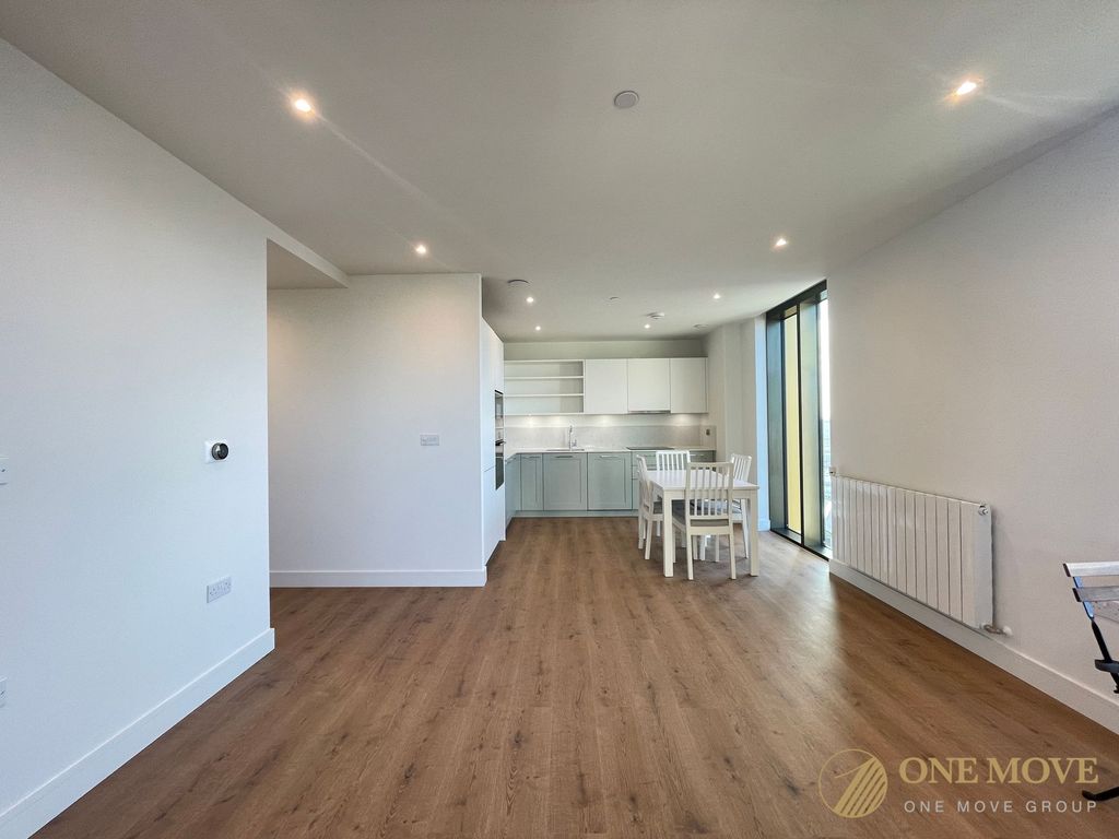 Property photo 2 of 25