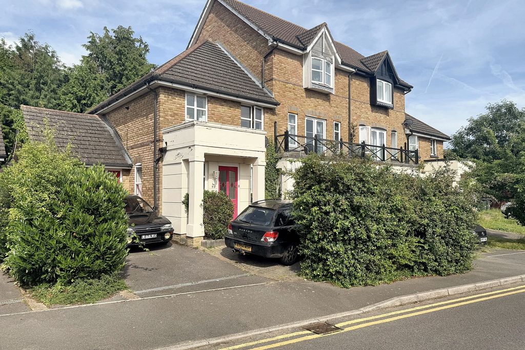 Property photo 1 of 17 Img_9833