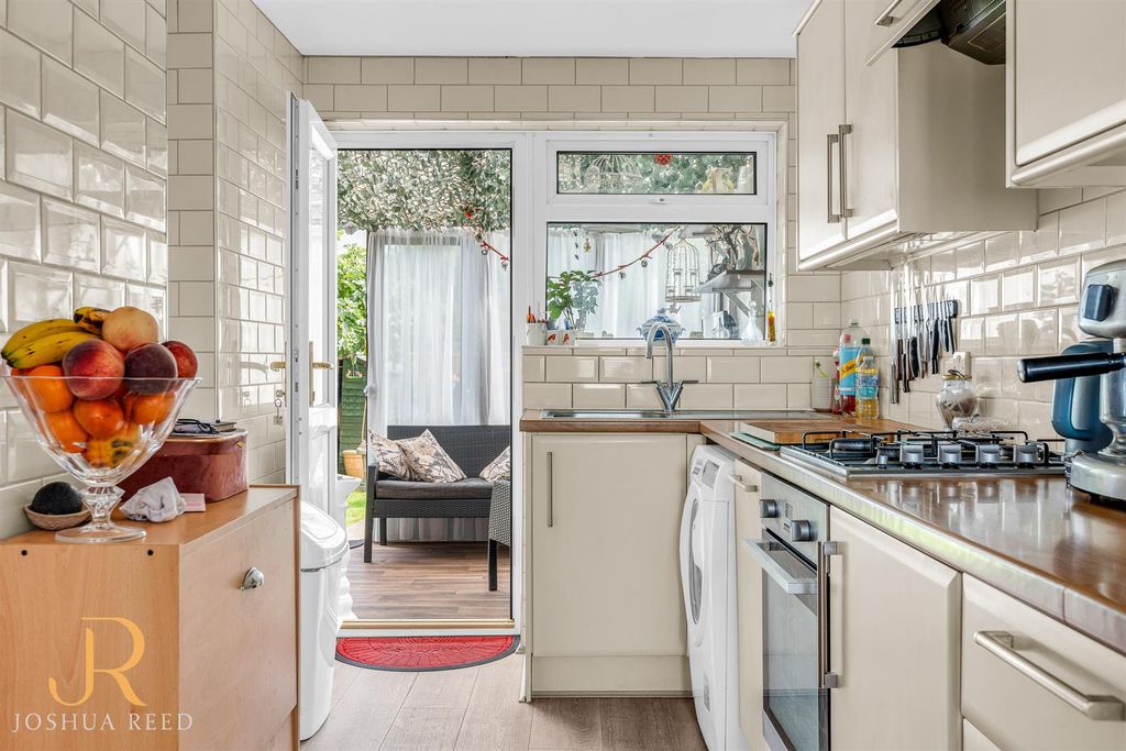 Property photo 2 of 16 Internal-14.Jpg