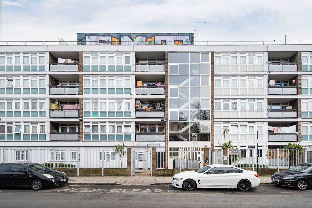 Property photo 2 of 7