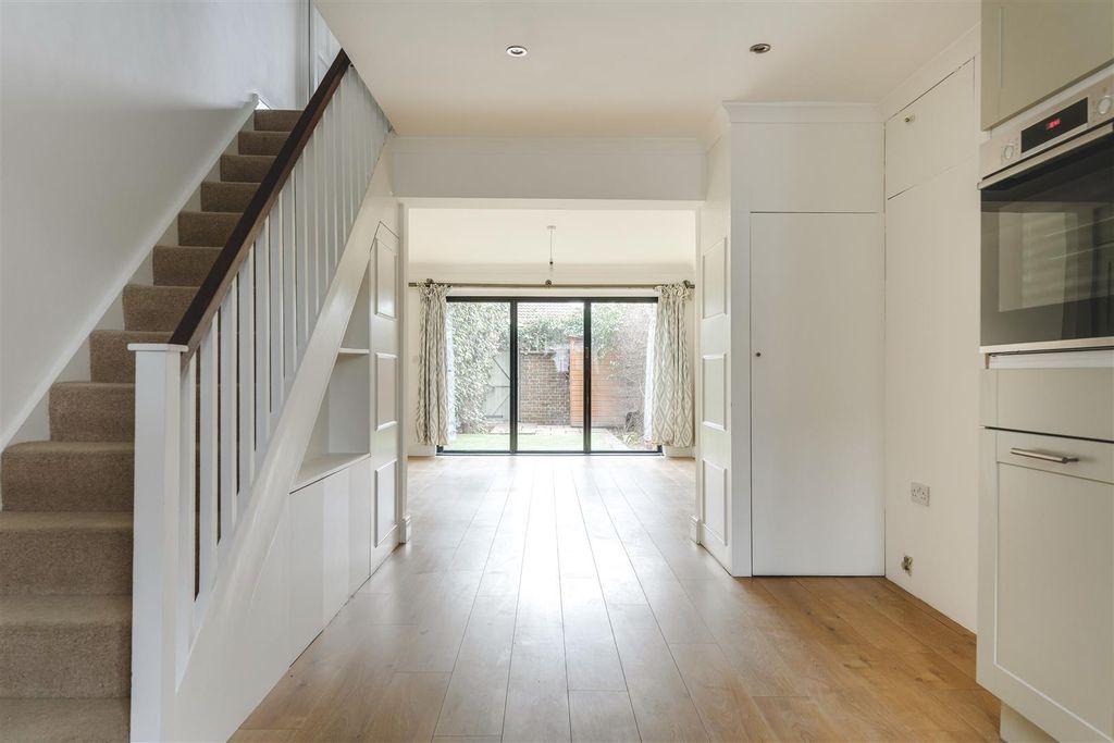 Property photo 1 of 19 34 Berkshire Road-14.Jpg