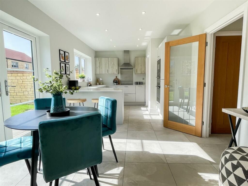 Property photo 2 of 15 3019_32123255_Img_22_0000.Jpeg