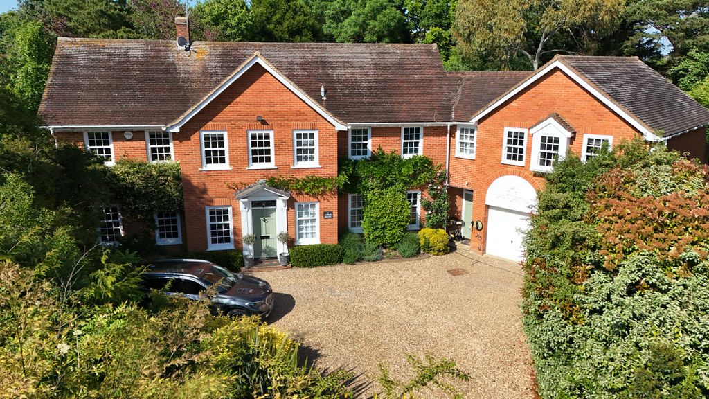 Property photo 1 of 36