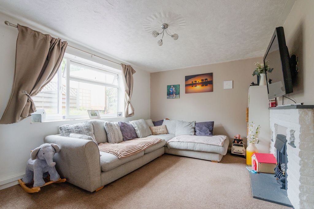 Property photo 2 of 15