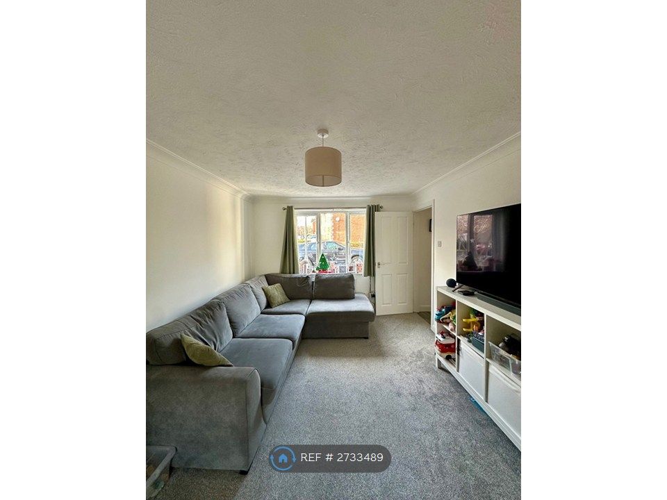 Property photo 3 of 17