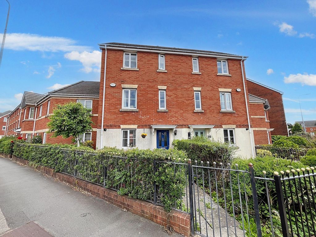 Property photo 1 of 15 Img_0972